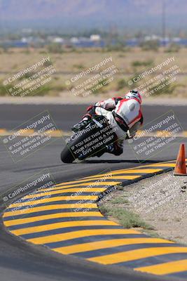 media/Oct-08-2022-SoCal Trackdays (Sat) [[1fc3beec89]]/Turn 11 Backside (1145am)/